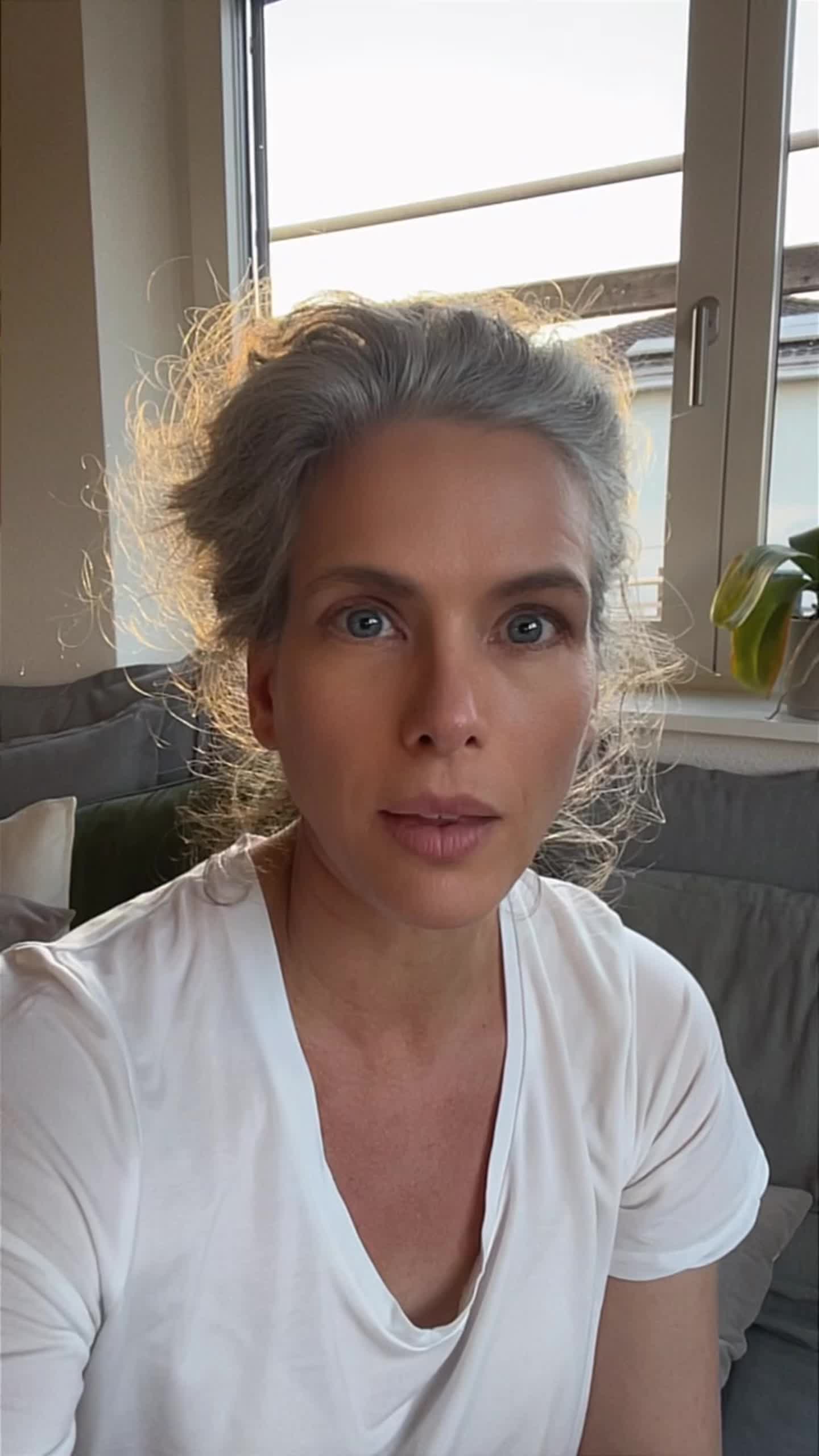 @ninaschennach_faceyoga