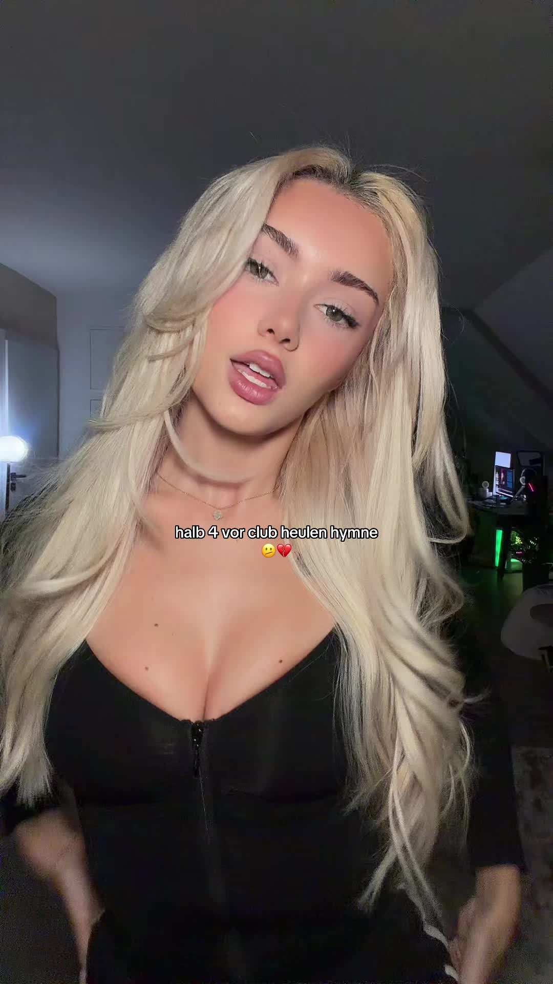 @</3