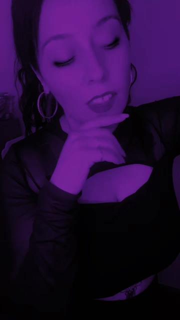 @_Alisha_