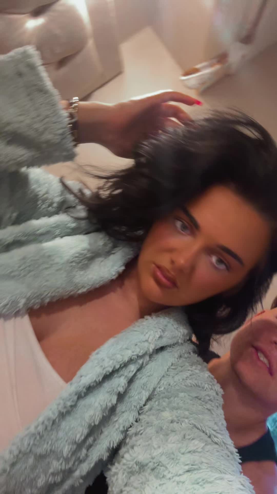 @Destinie