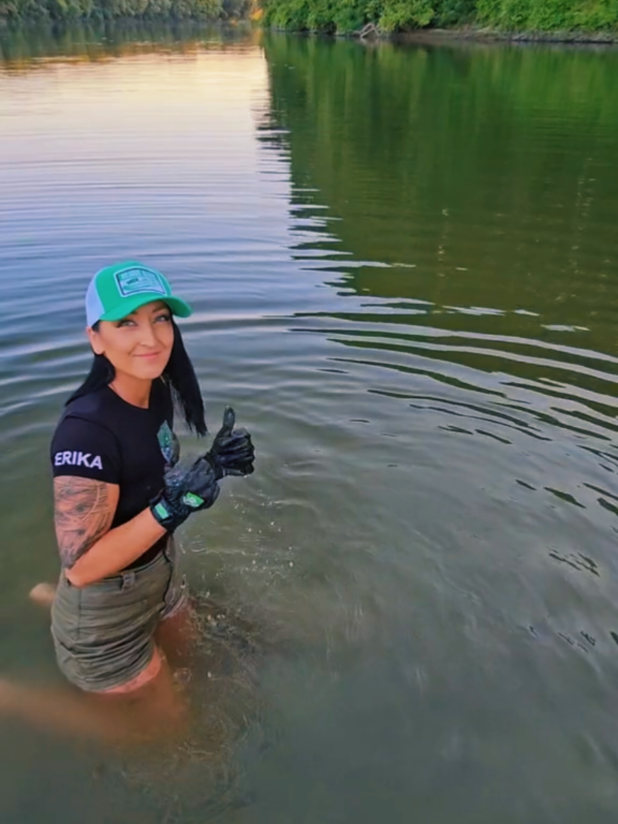 @Erika_fishing💚🖤