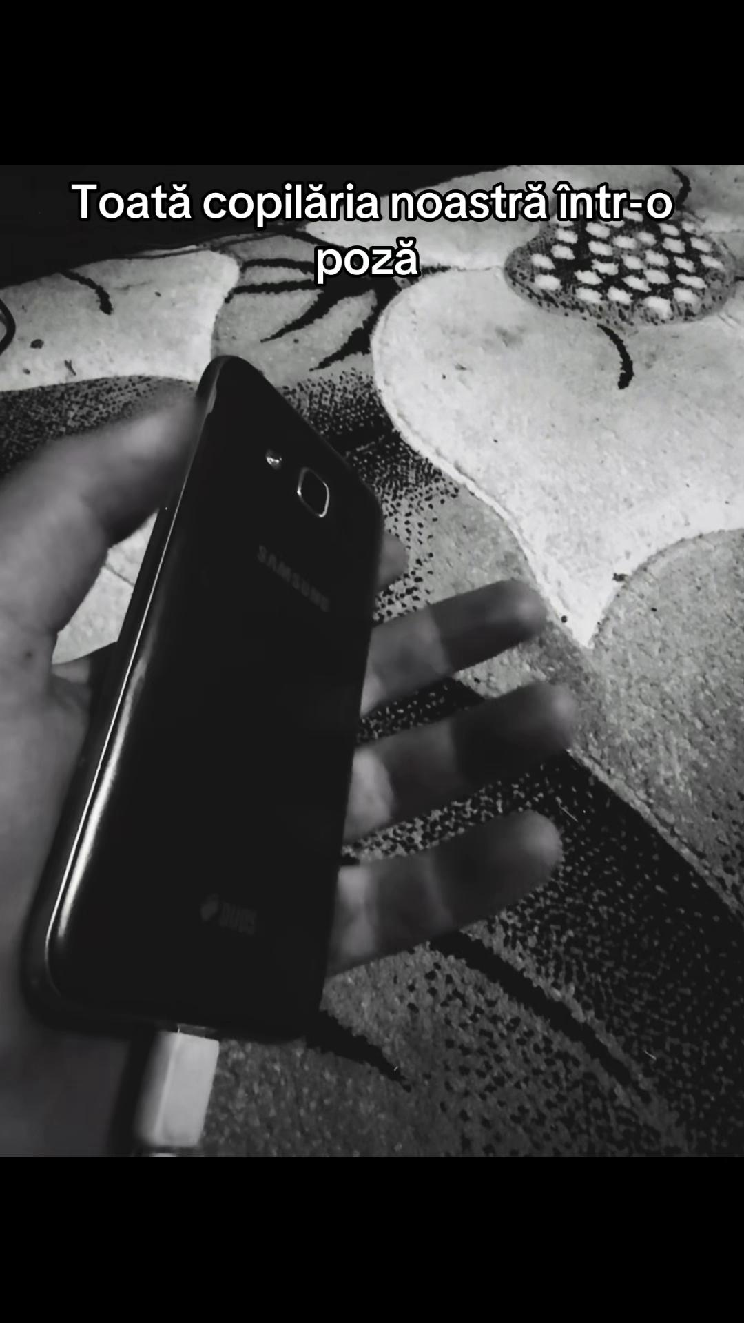 @Nikolas24._