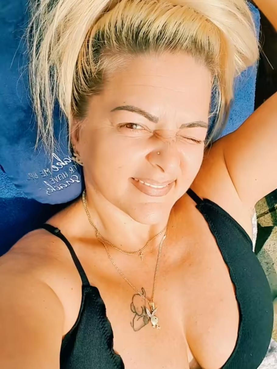 @Cristinazurly 🦂