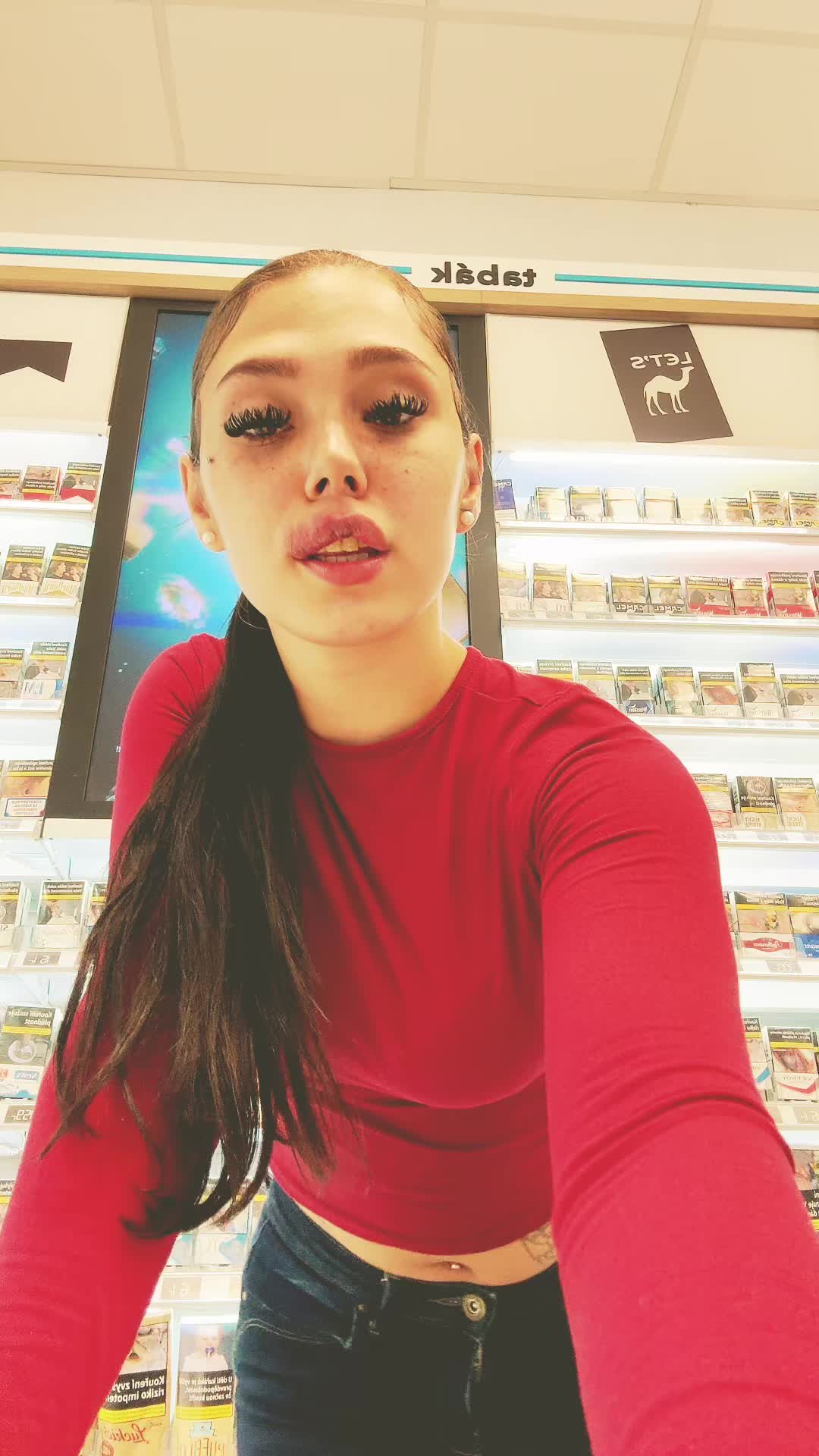 @Ig- youngelinka_