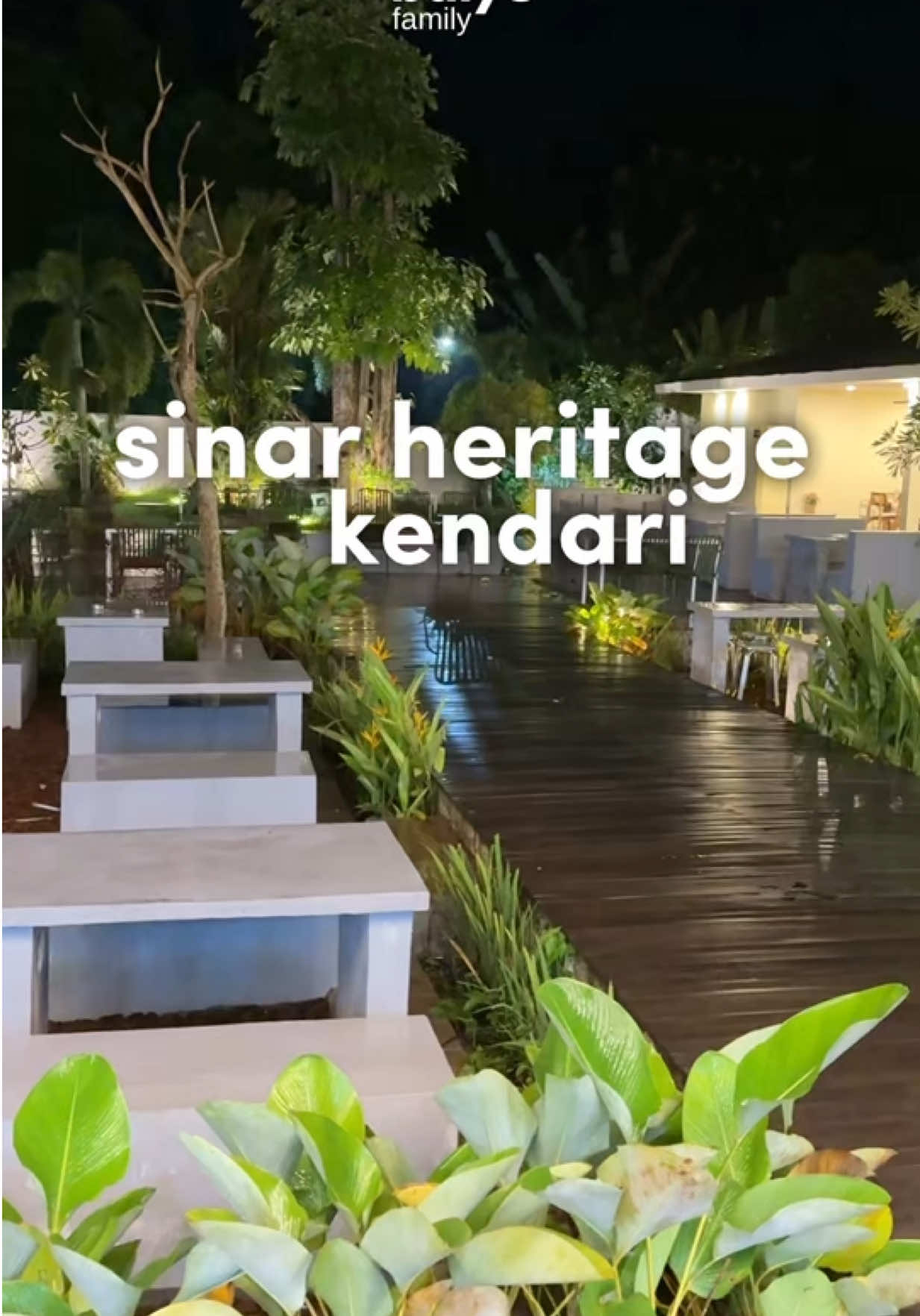 @suka review tempat hits