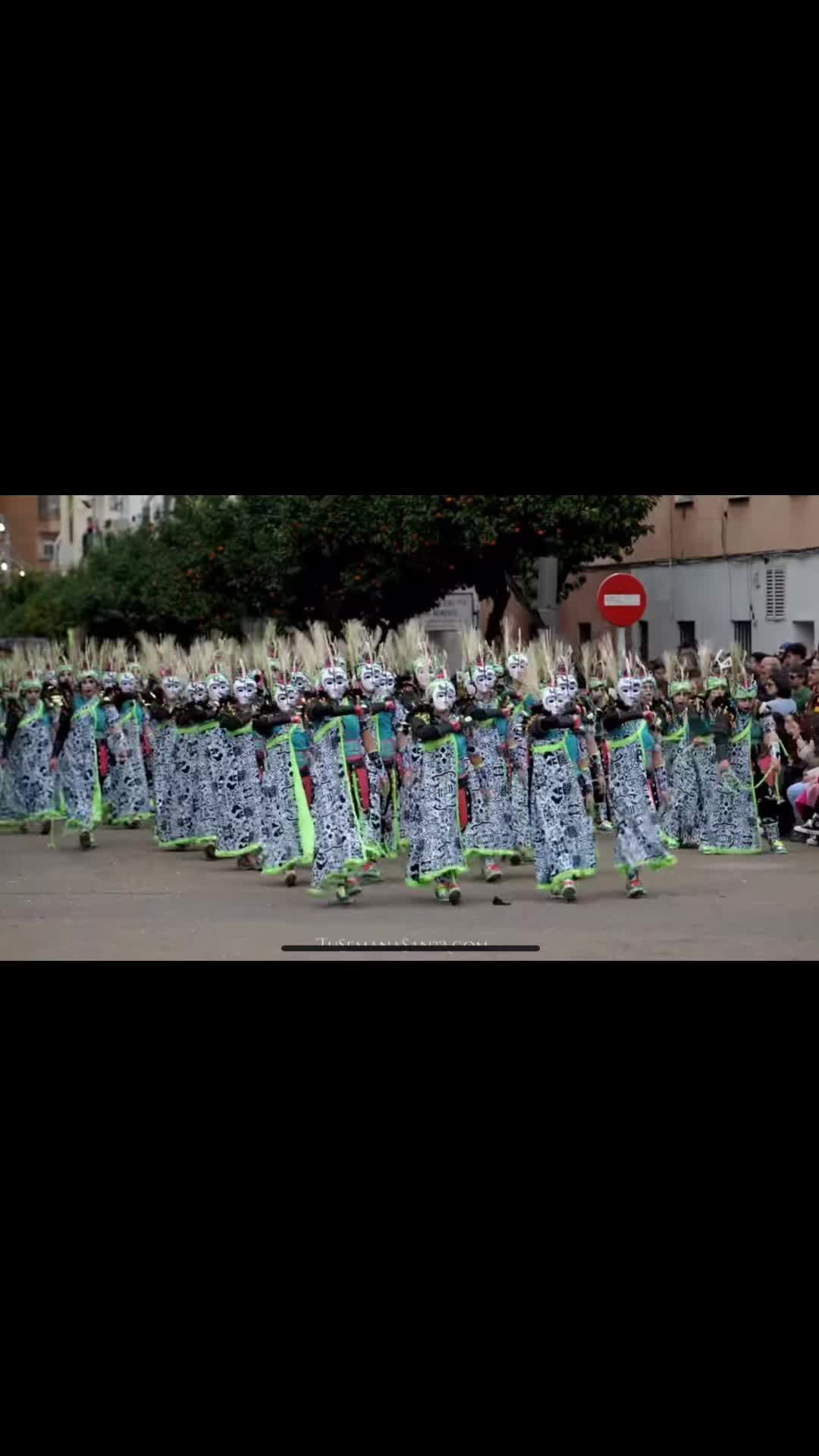 @María