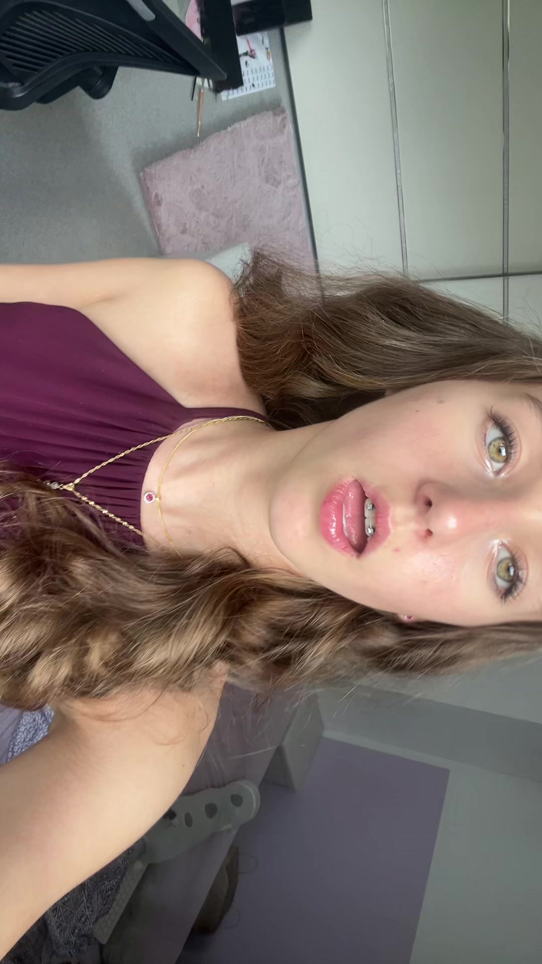 @Laraaa