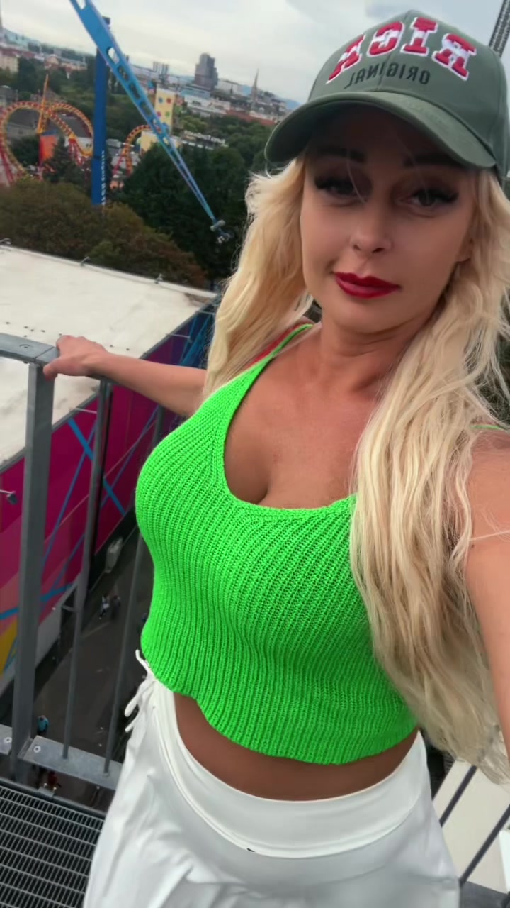 @Simona🇱🇻🇦🇹🇳🇴