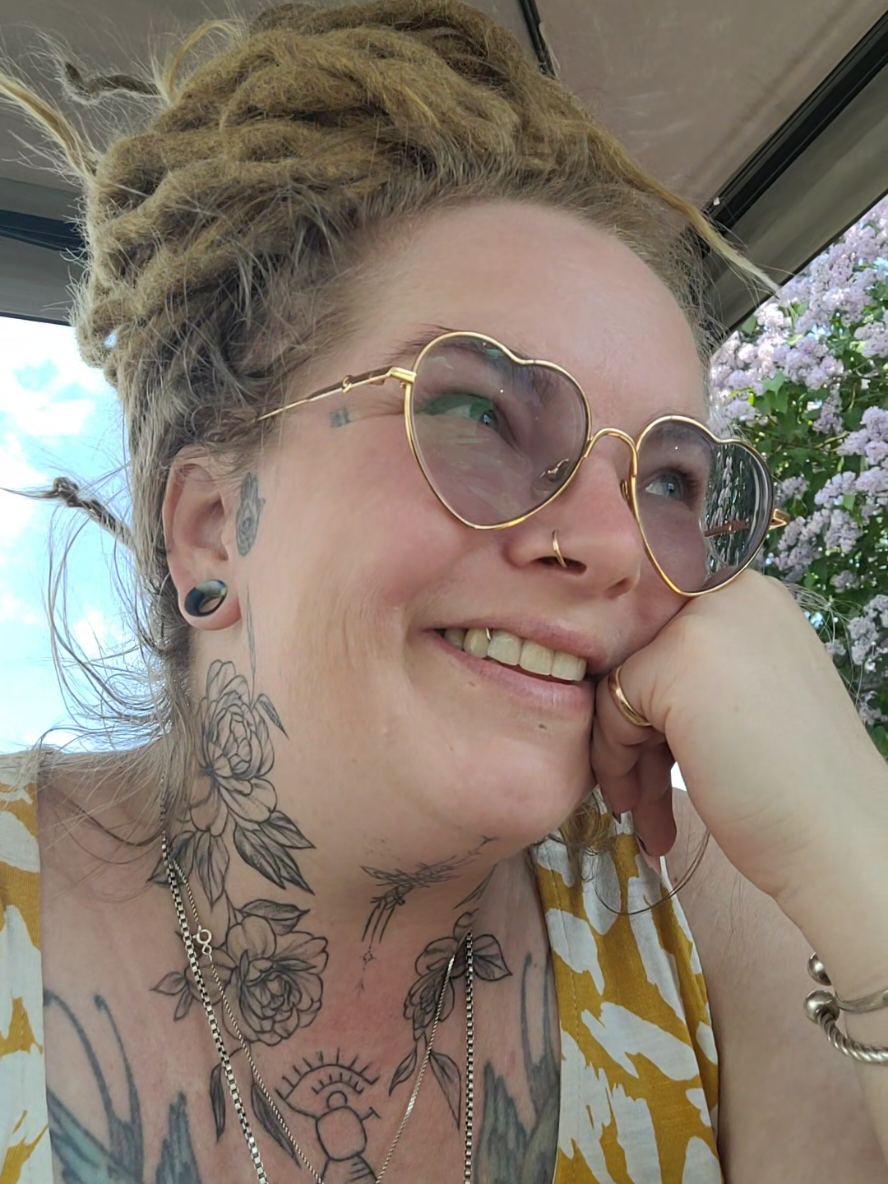 @thirdeyemarie 🇳🇴➡️🇬🇩