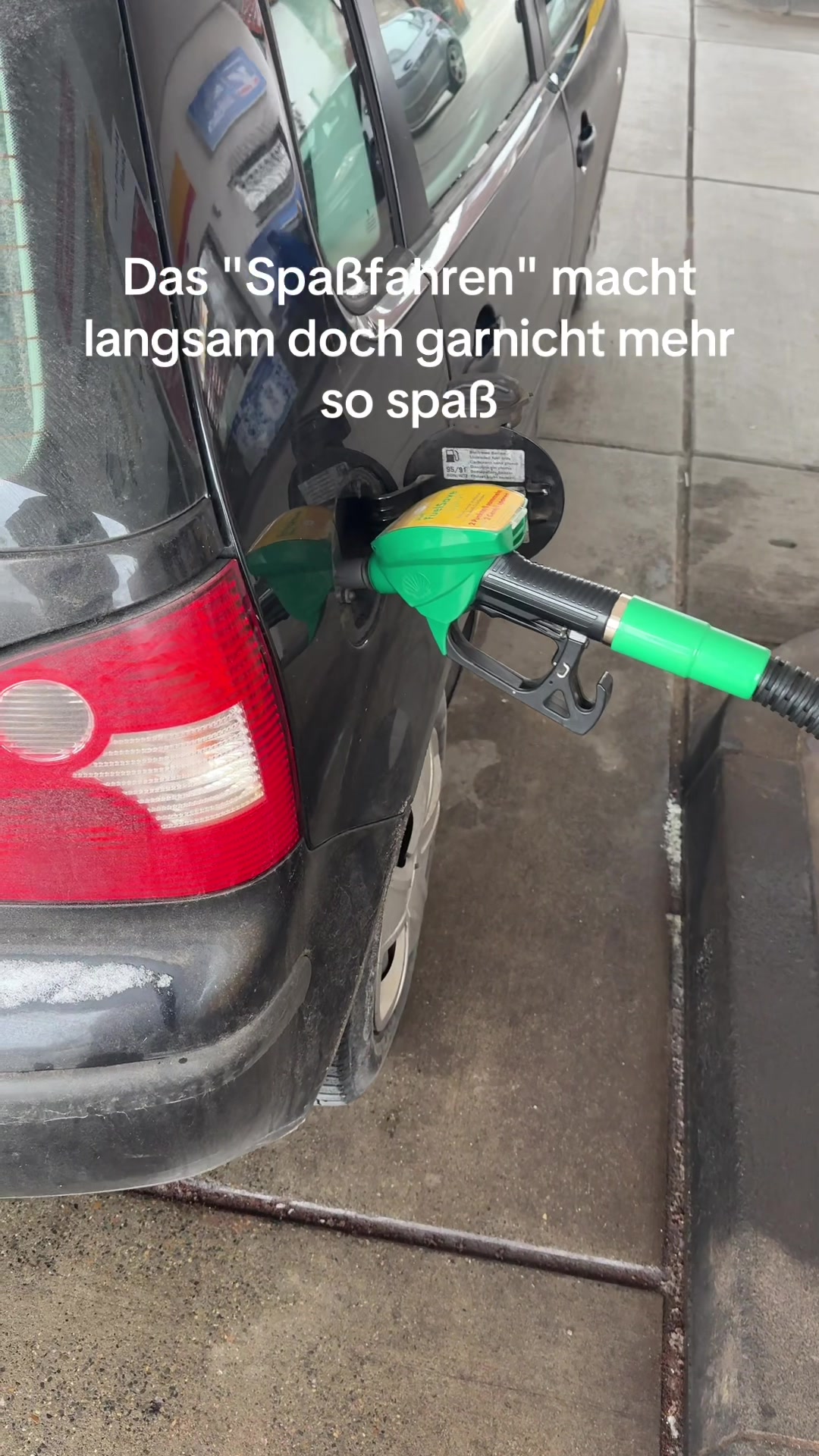 @leonnmrc