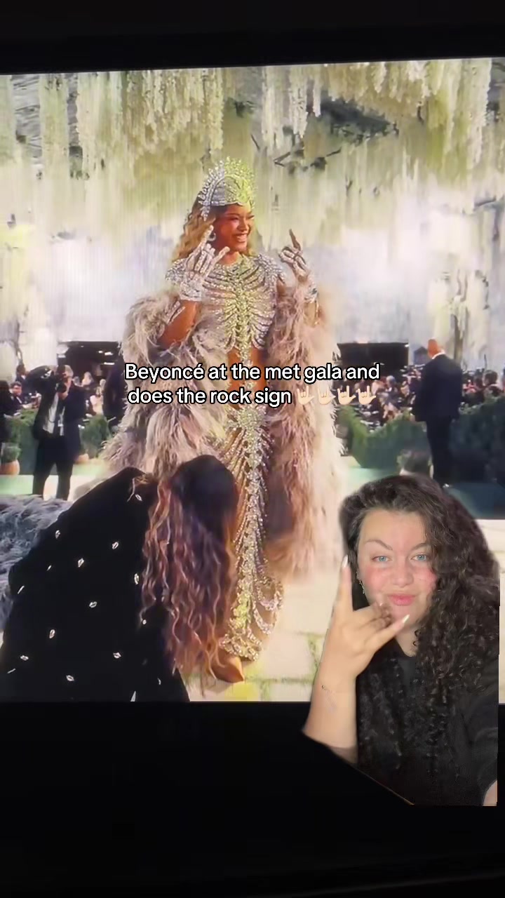 @Sarah 🐝