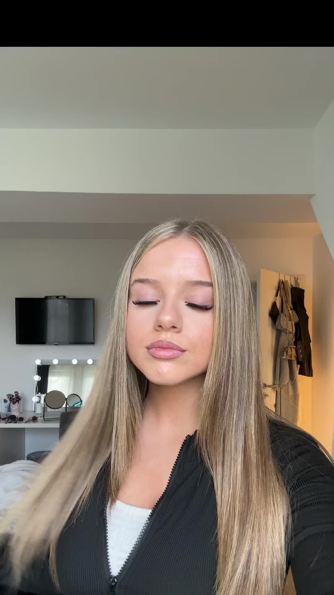 @leni