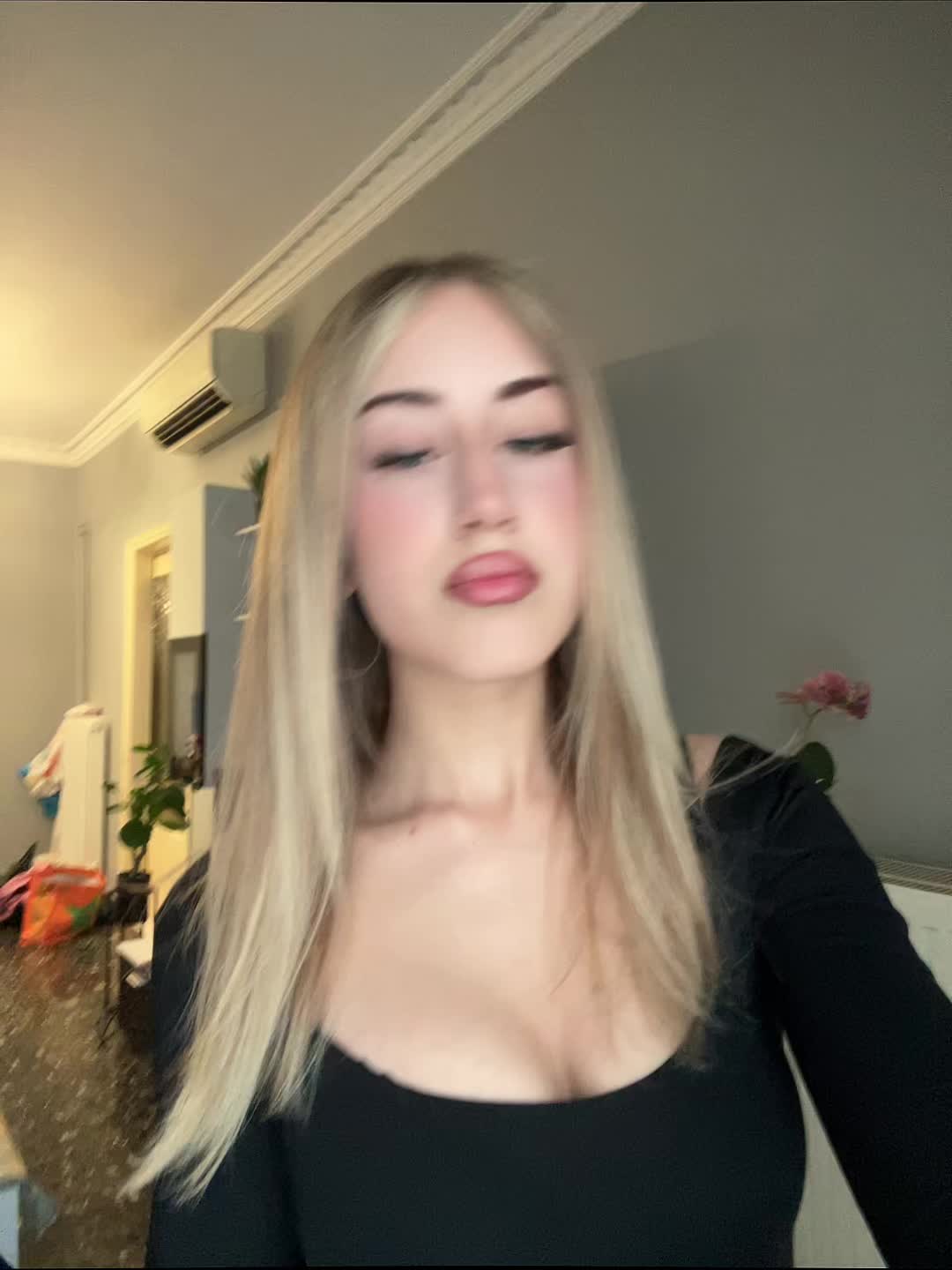 @stavroula.lk