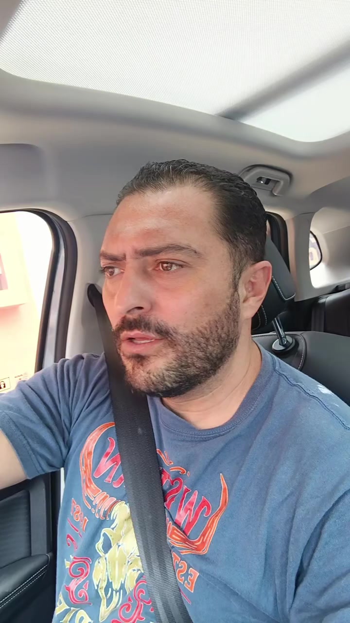 @Erik García