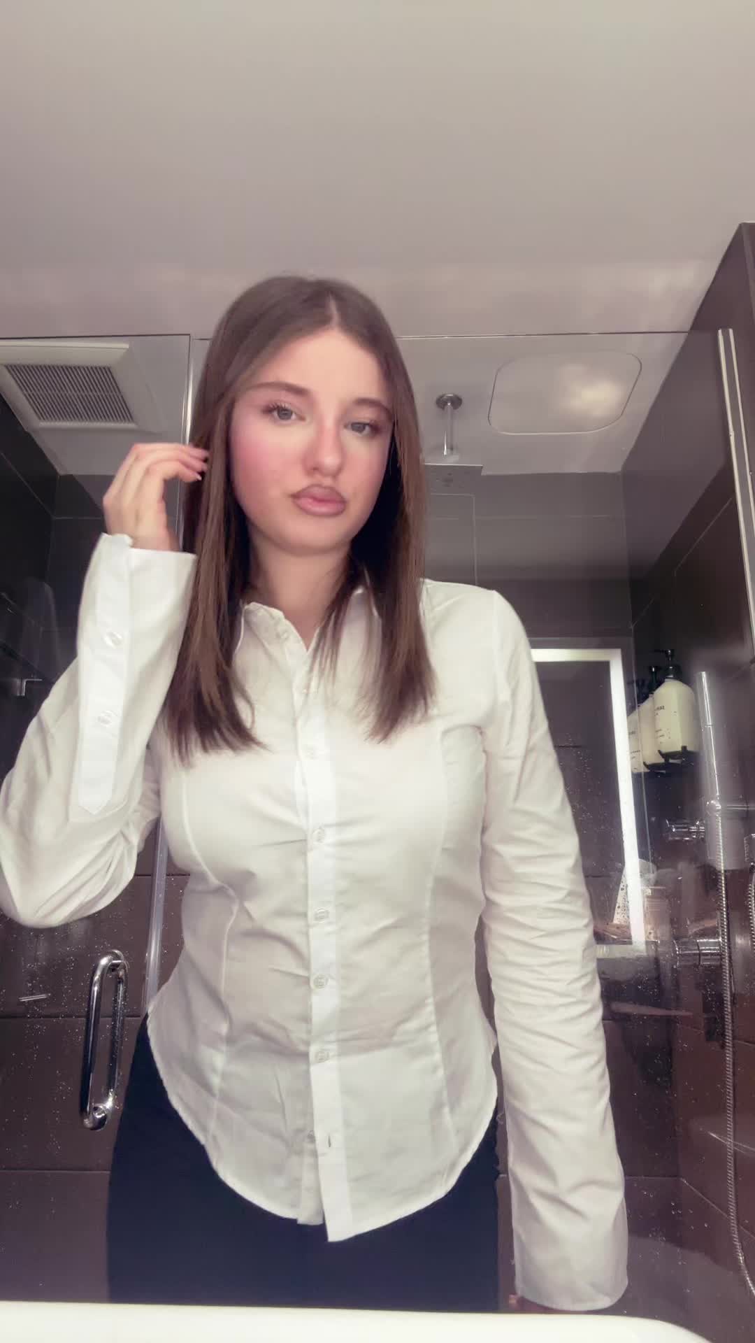 @delfinaclemente___