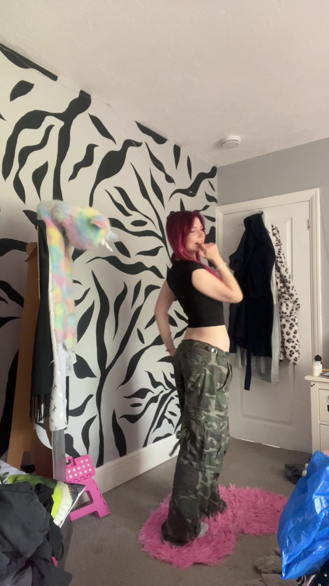 @🦄