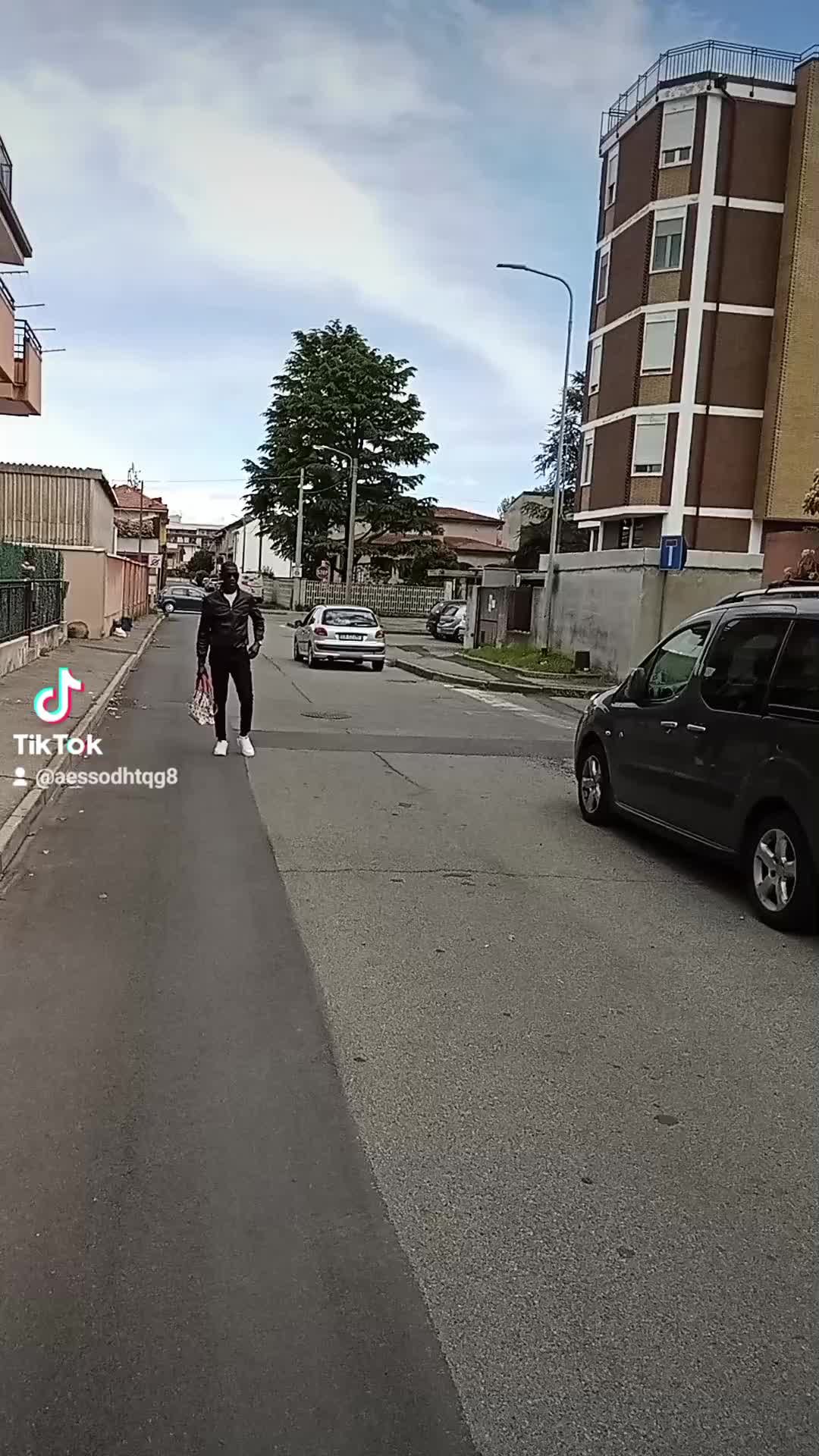 @aessodhtqg8