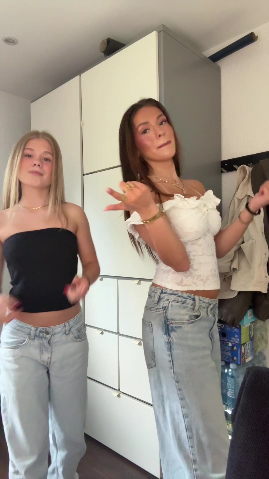 @HALISA DEDINCA<3