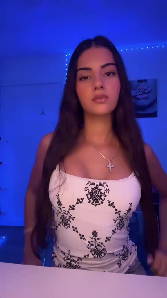 @👠