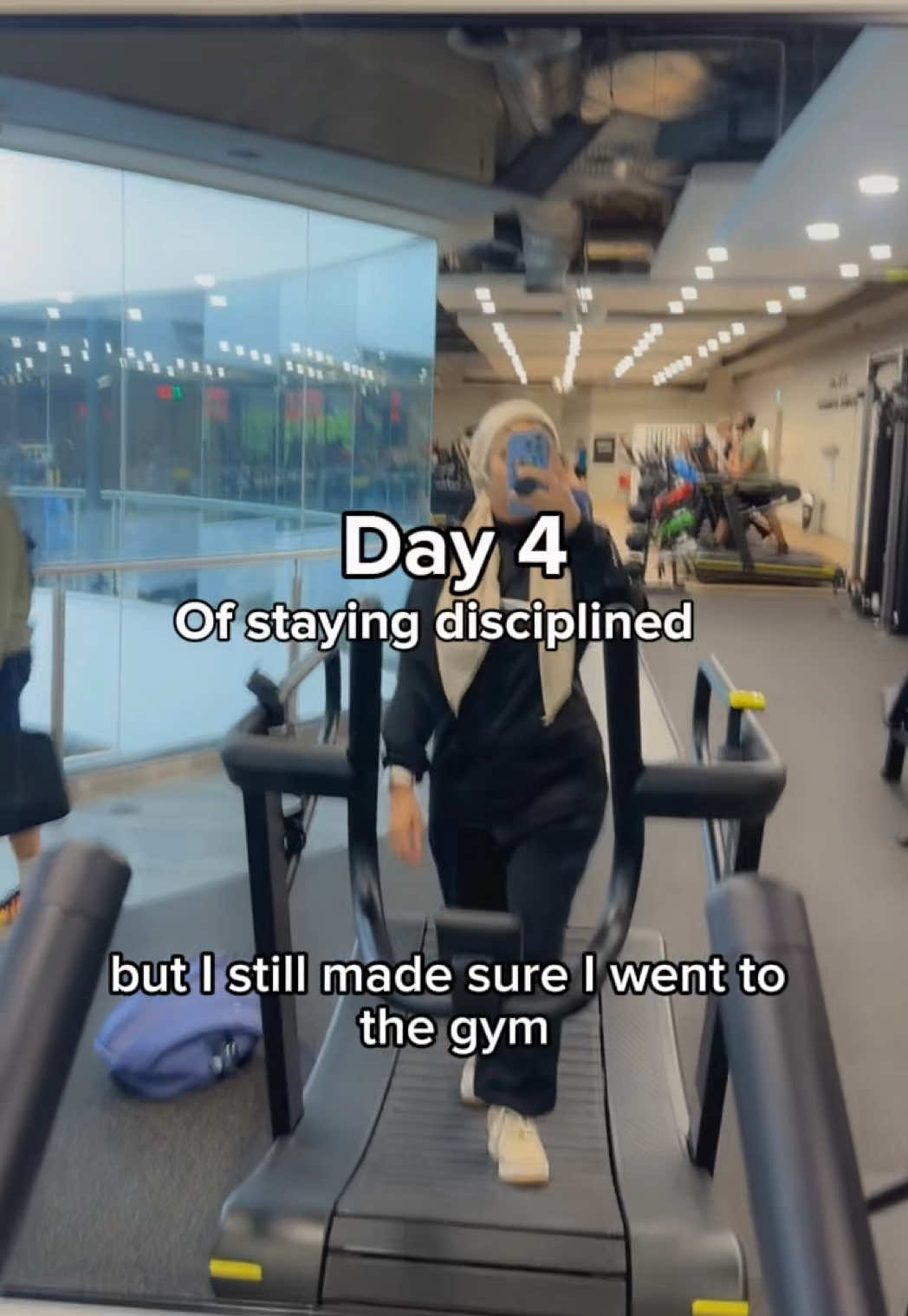 @Glowithpri_