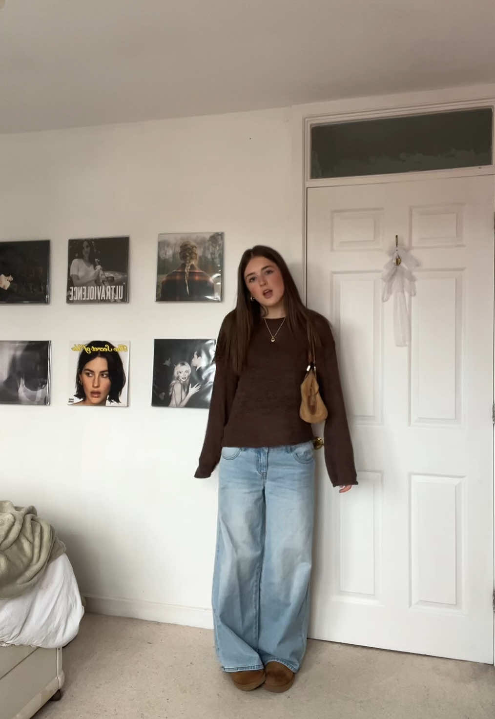 @phoebe ✮⋆˙