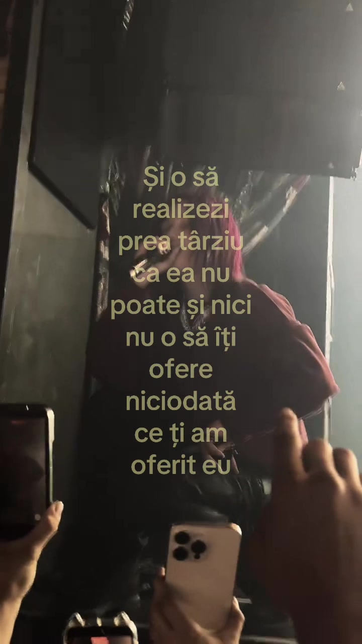 @⃟
