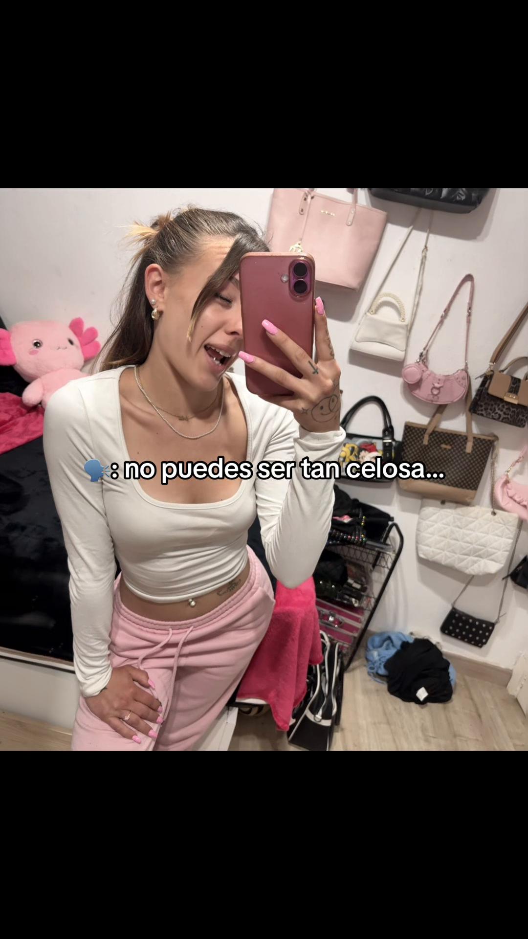 @_moraleeesss_