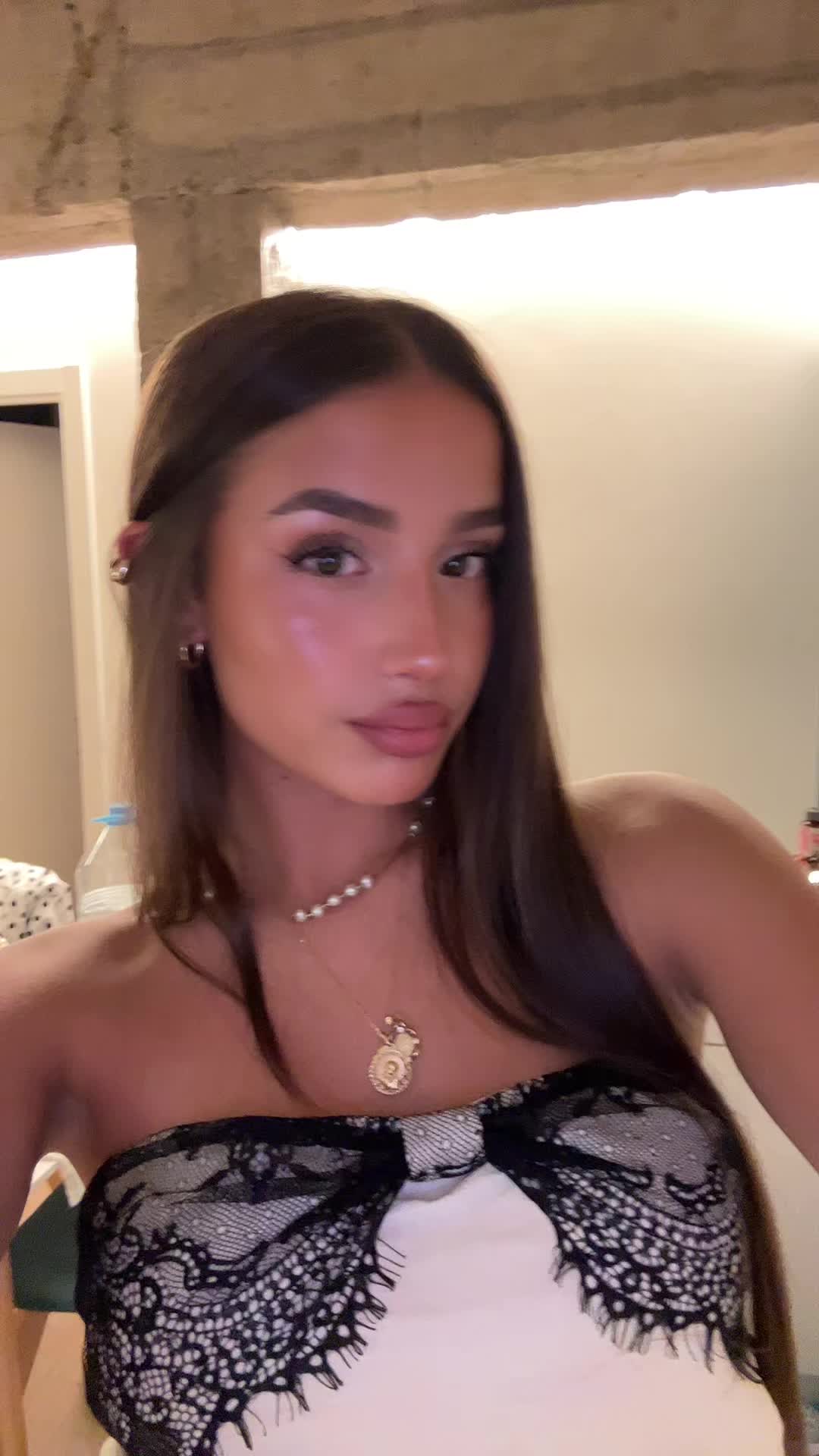 @Angela
