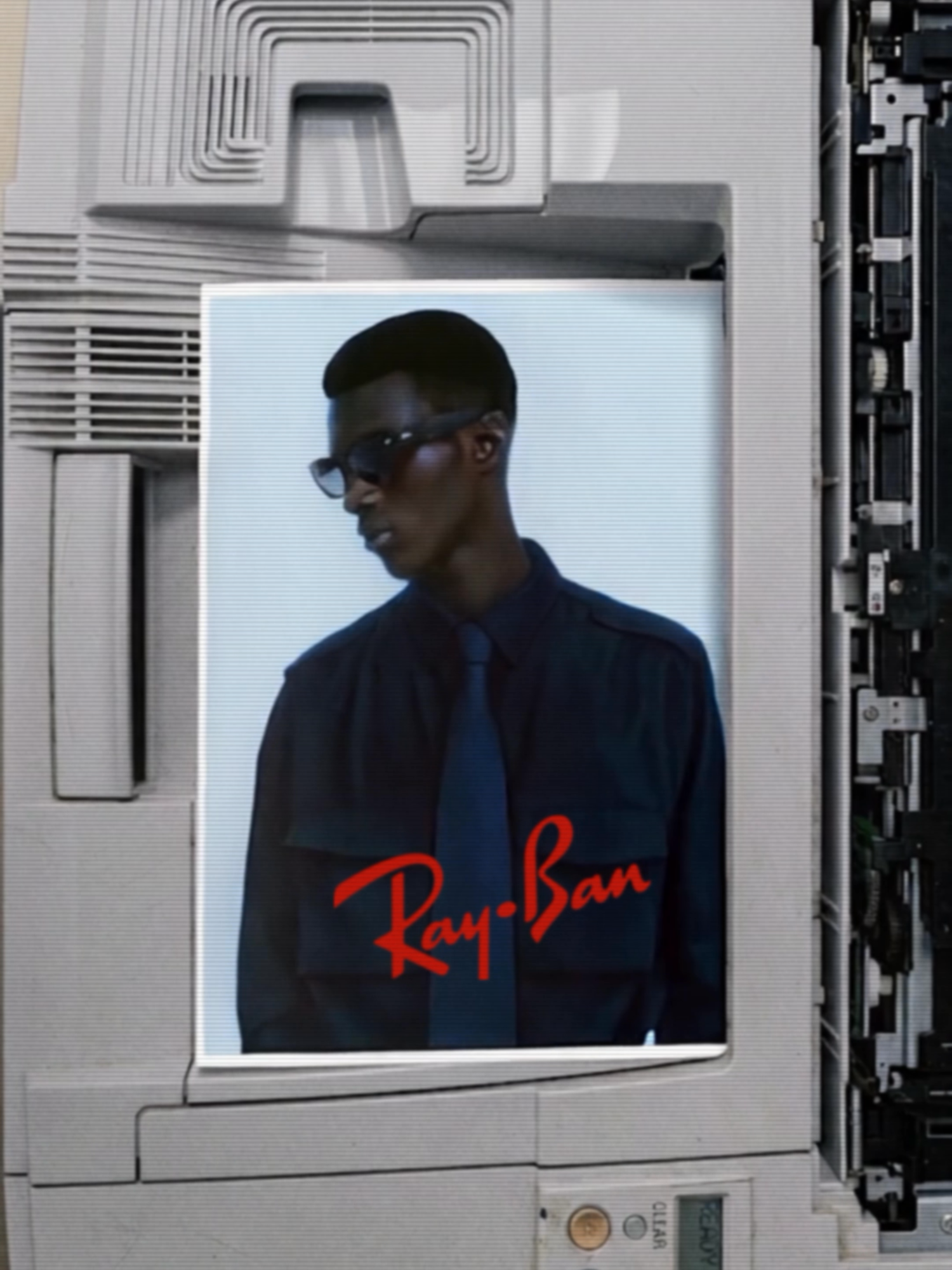 @Ray-Ban
