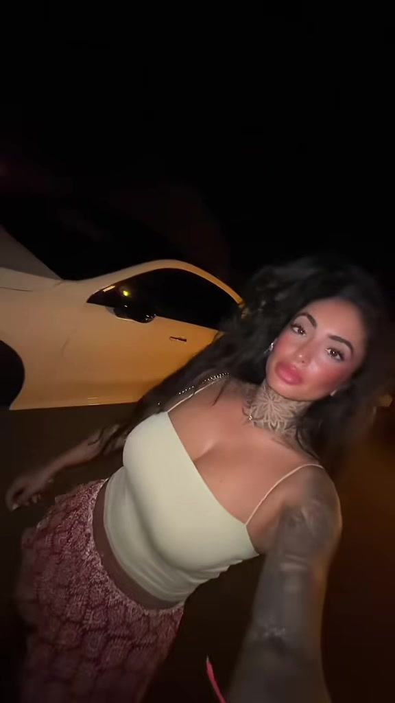 @𝒮 𝒶 𝓇 𝒶✨