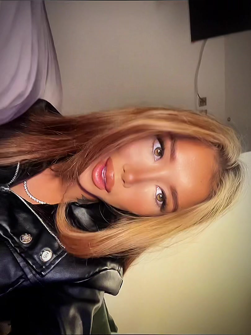 @courtneymaddenx