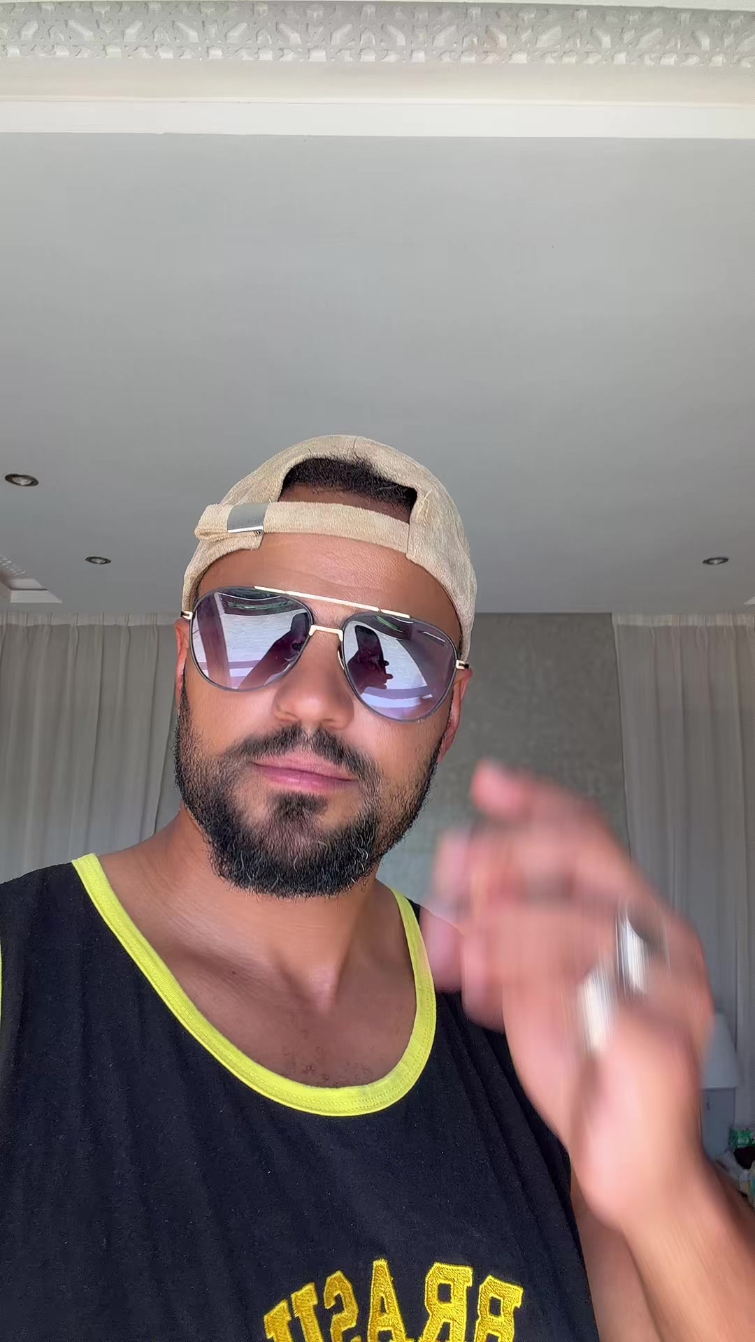 @Mohombi