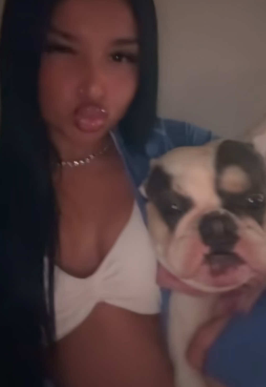 @️