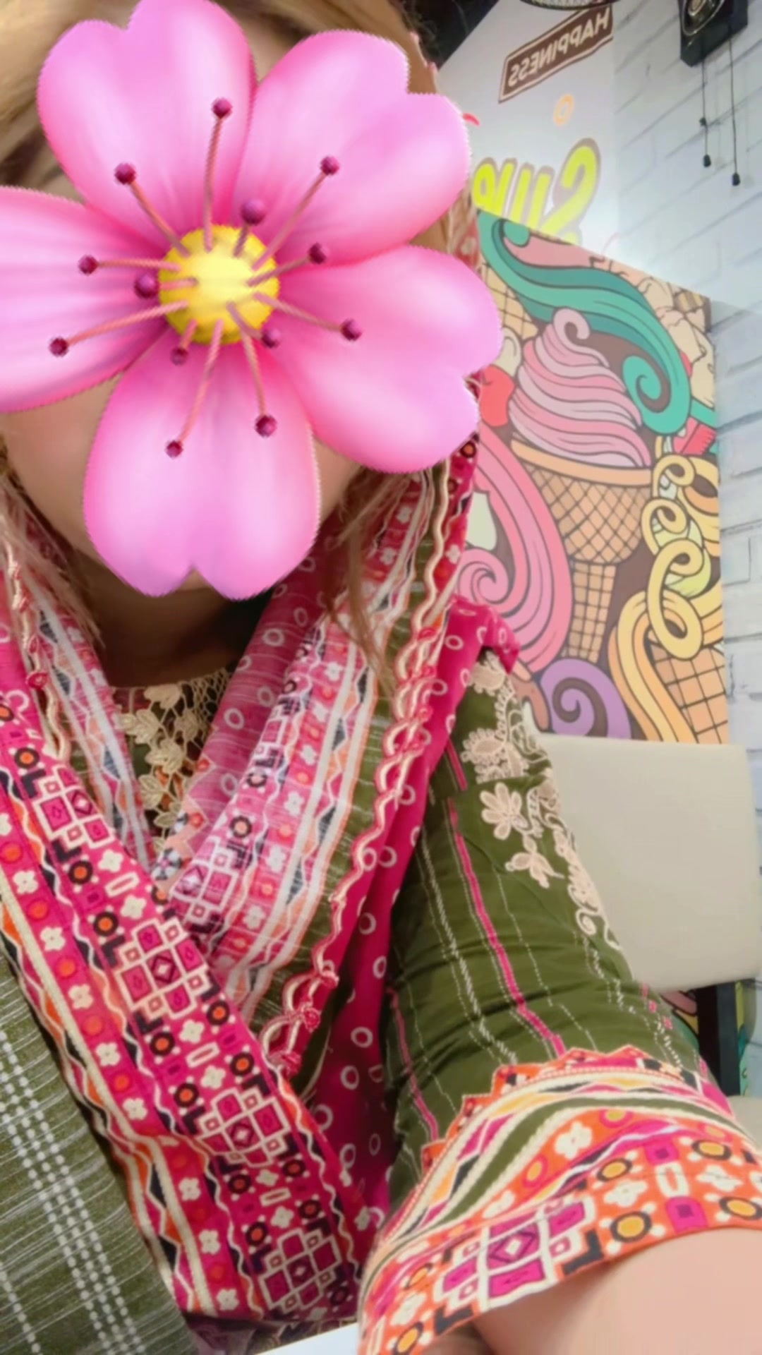 @Mąłkąňiîi🦋