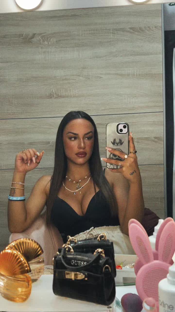 @useeer86798