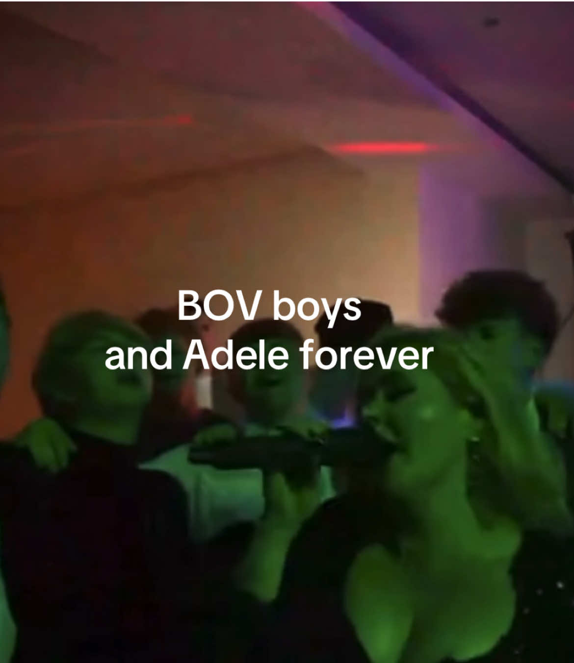 @A D E L E L O V E E R R R R