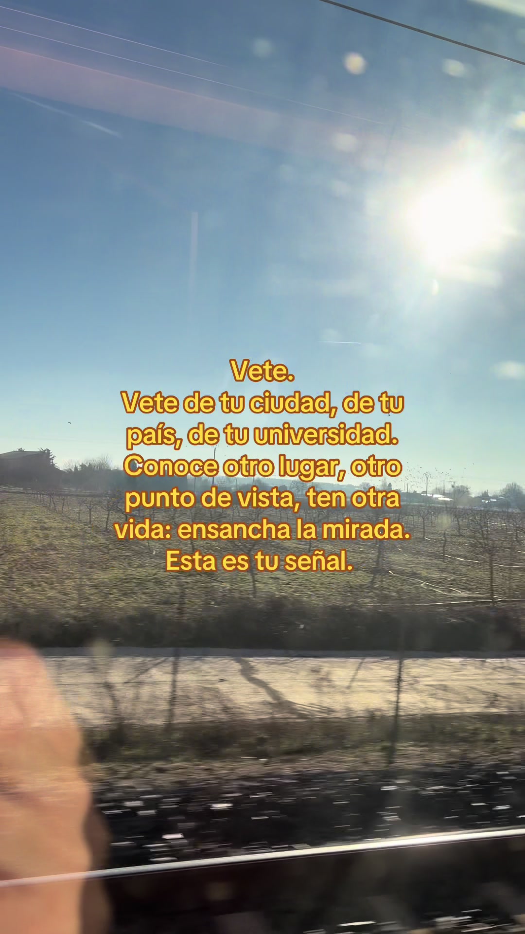 @María