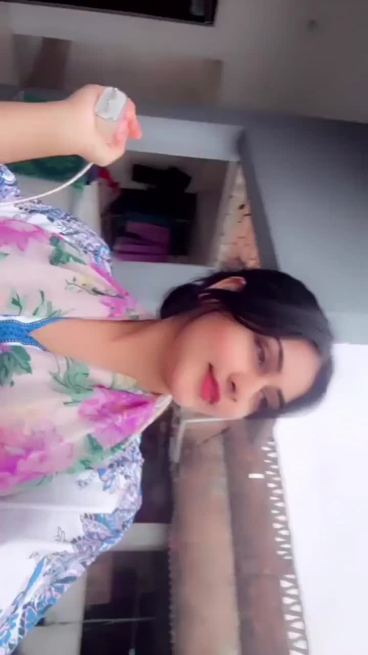 @𝐀𝐟𝐬𝐡𝐚 𝐑𝐨𝐬𝐡𝐚𝐧 🇵🇰