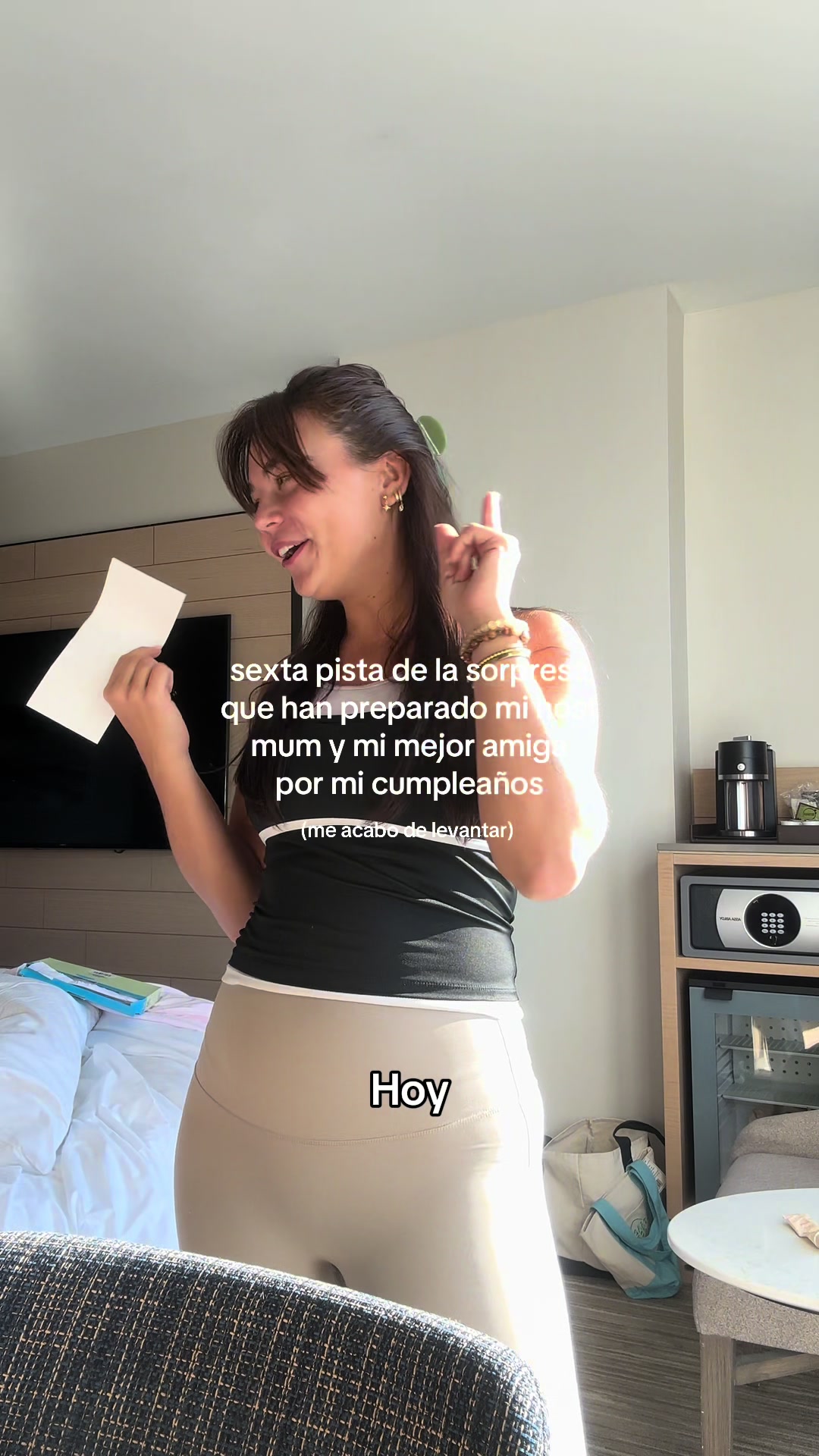 @Nora Presente