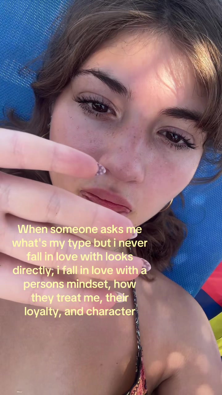 @emzyemz 🫐