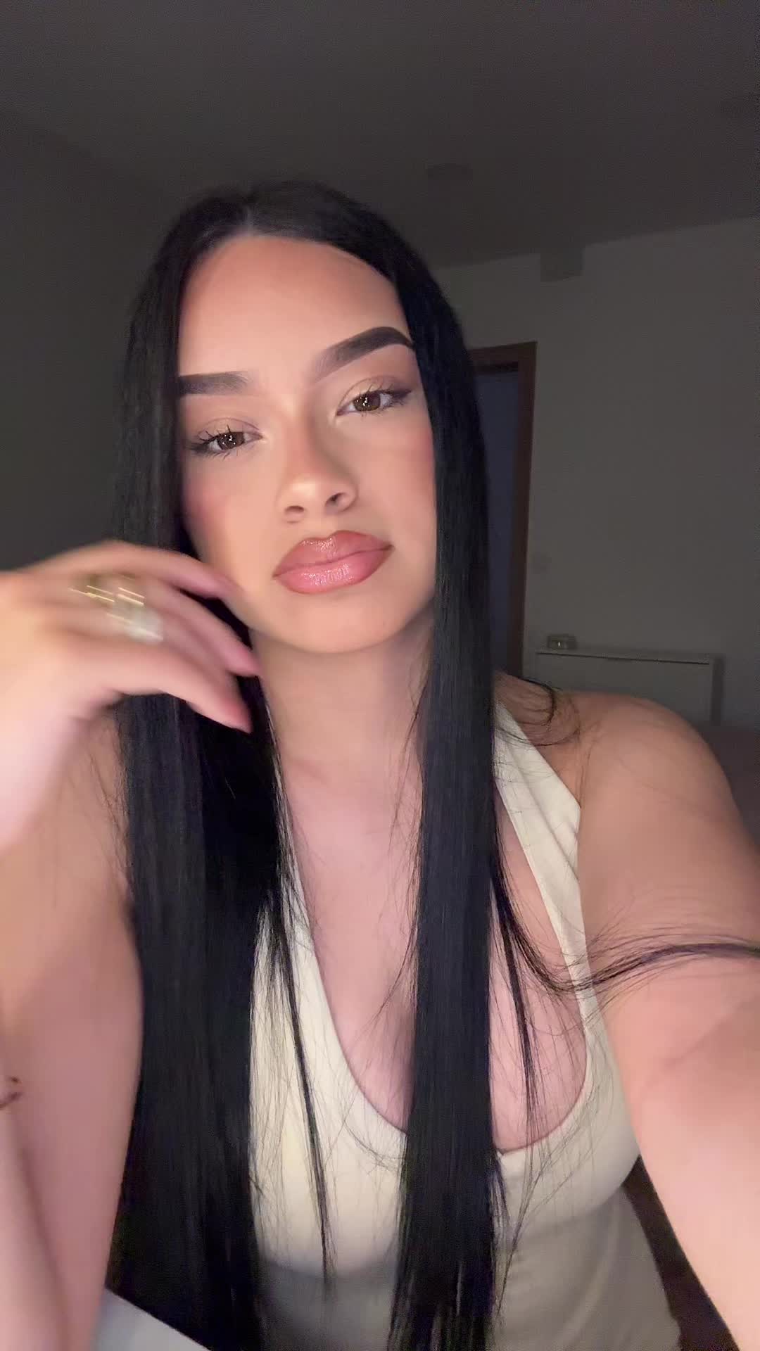 @𝒞ℯ𝓁𝒾𝓃ℯ💞