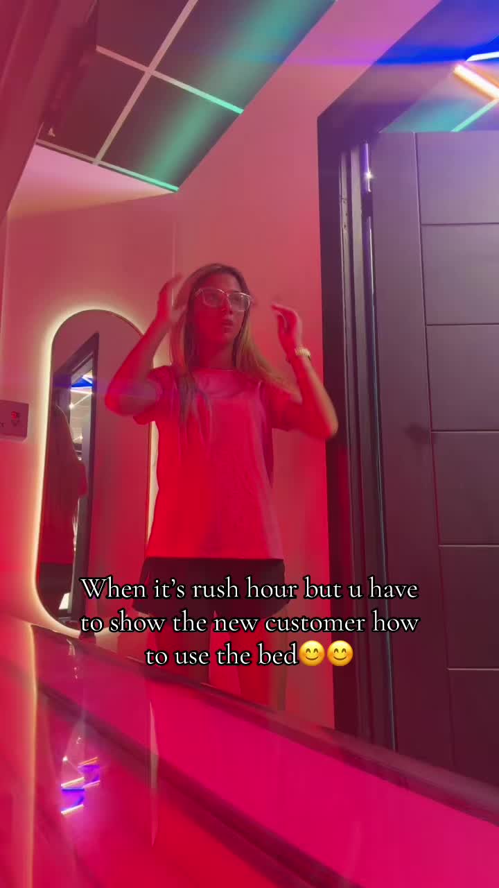 @Luna Tanning