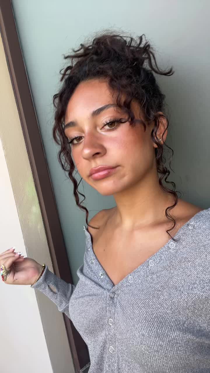 @Sadé