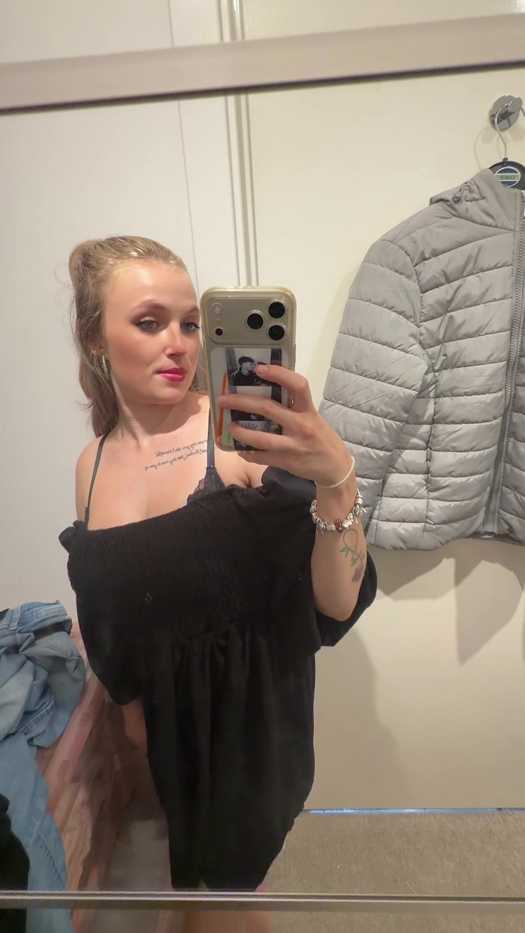 @tinytaraxo