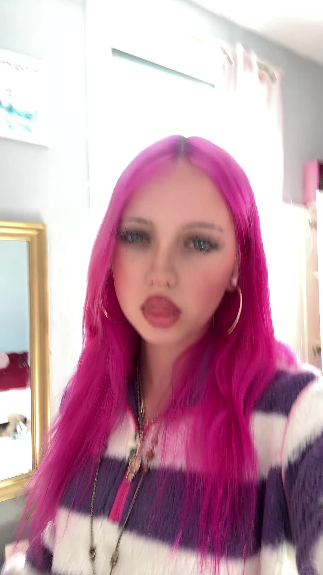 @sყᥣvιᥲ🧁🪽