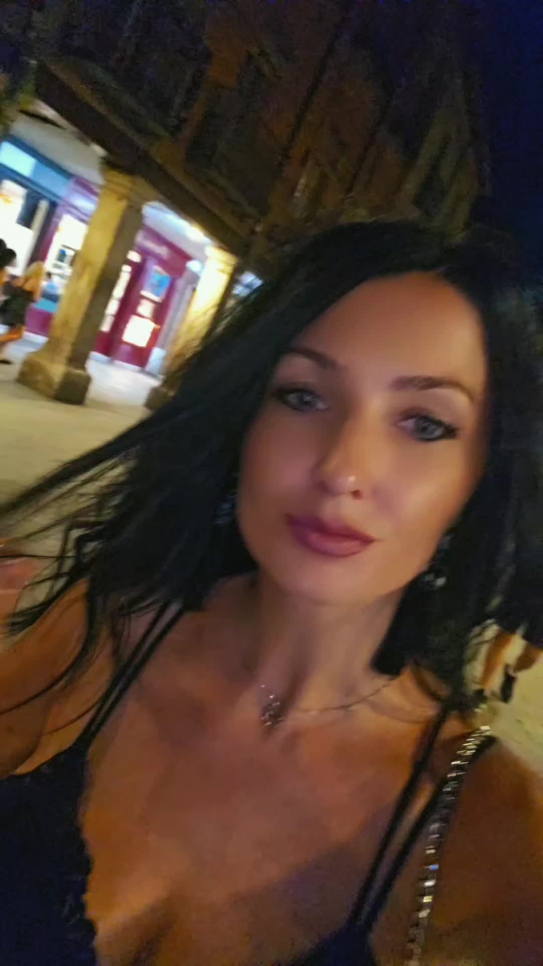 @Elena🤍🖤