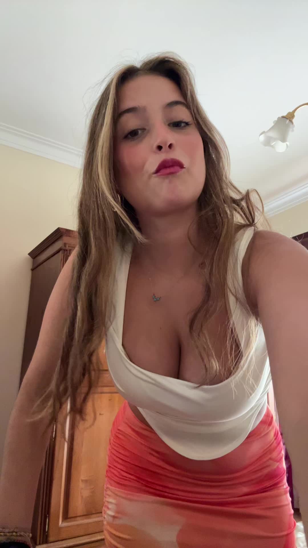 @Juliii๐ท
