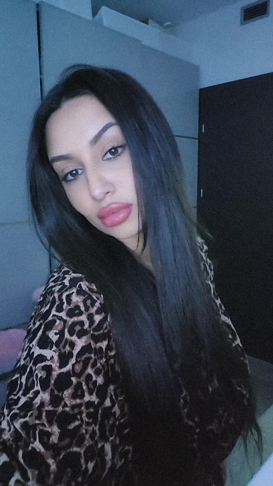 @ADRIANNA ASLAN