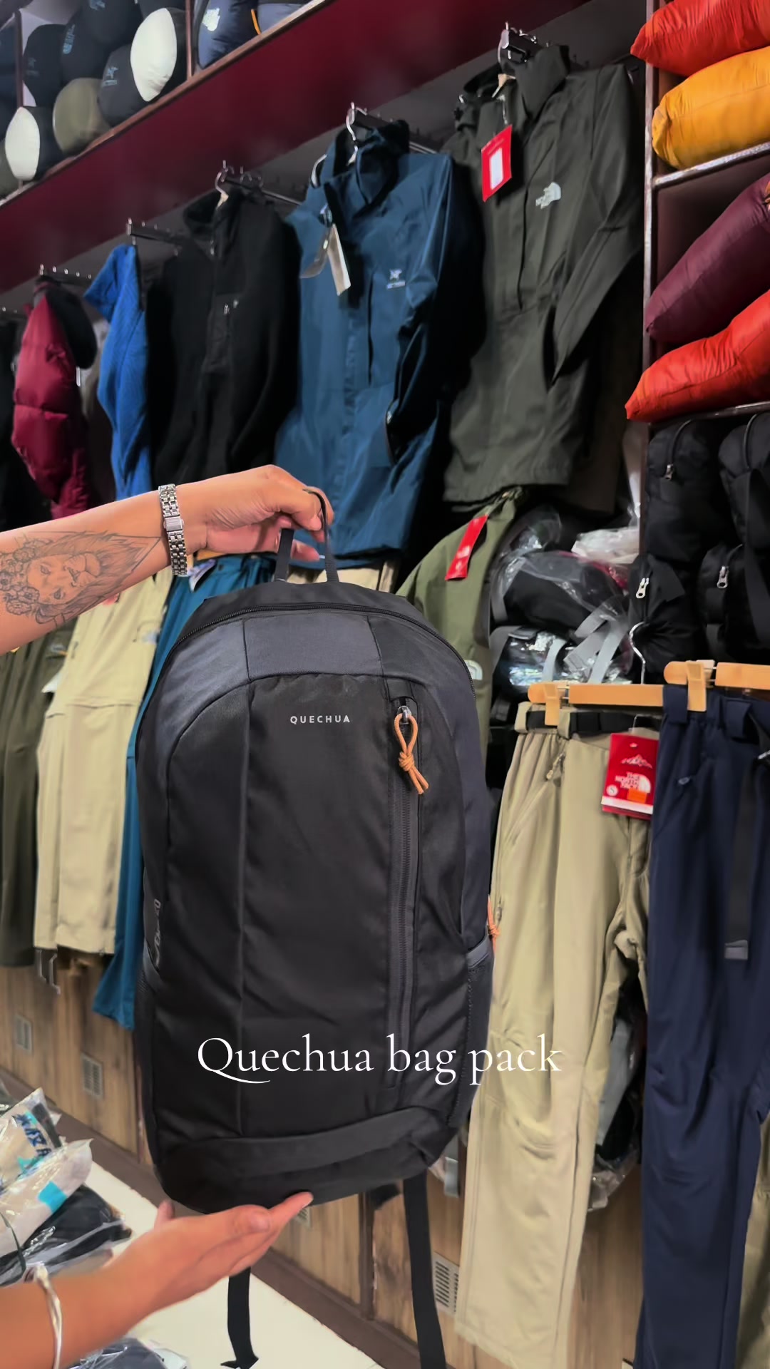 @LAKE FEWA TREKKING SHOP 🧿