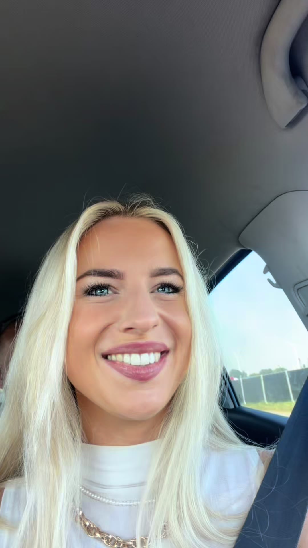 @Lara Millaa